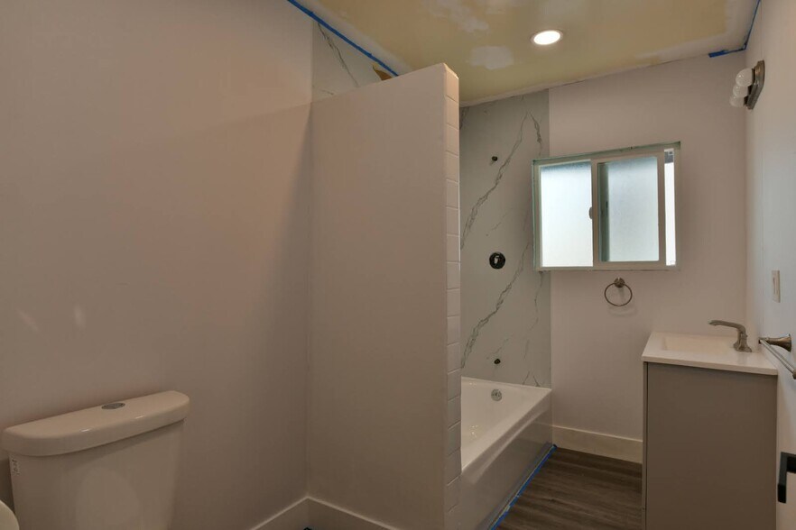 More Photos Of 6221 Corona Ave, Bell Apartments For Sale