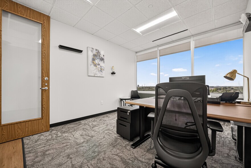 More Photos Of 9800 Richmond Ave, Houston Office For Lease