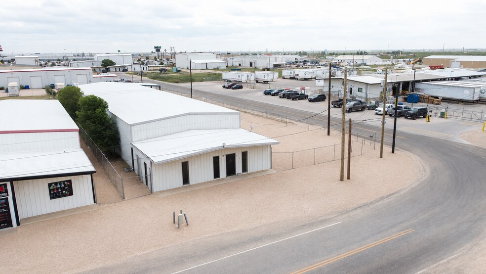 More Photos Of 7007 County 1283 rd, Midland Warehouse For Lease