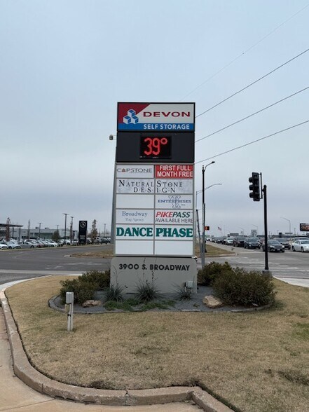 Primary Photo Of 3900 S Broadway Ext, Edmond Unknown For Lease