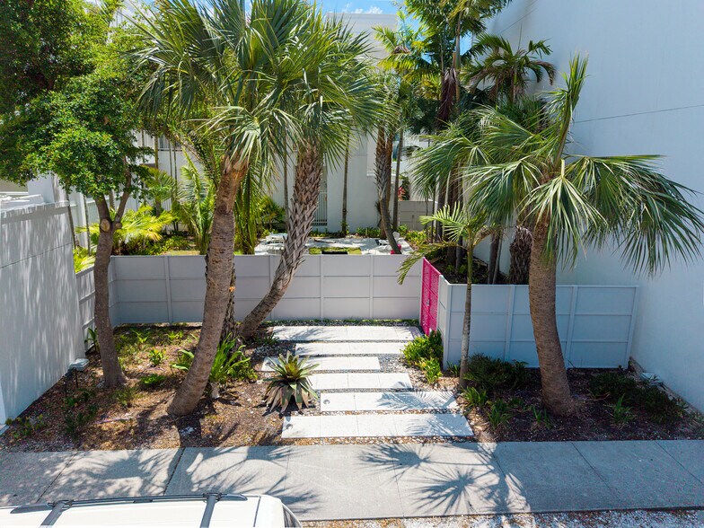 More Photos Of 1386 5th St, Sarasota Land For Sale