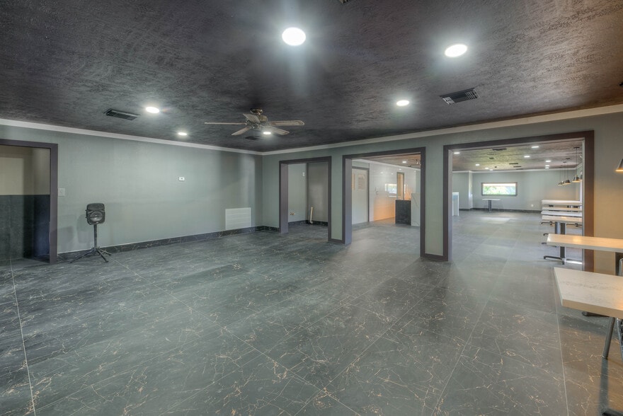 More Photos Of 6771 US Highway 59 S, Goodrich General Retail For Sale