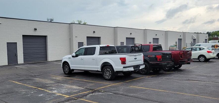 More Photos Of 6210-6270 Hawthorne Dr, Windsor Industrial For Lease