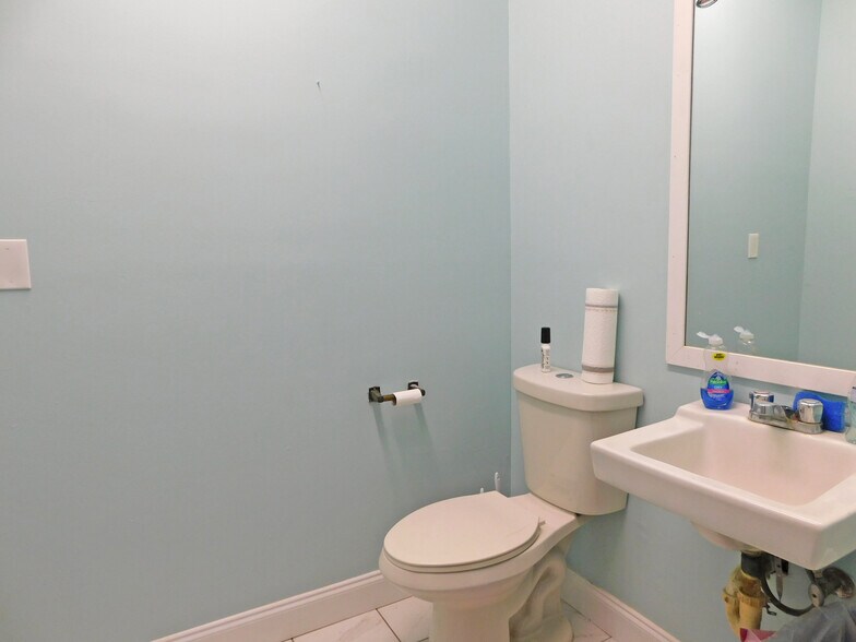 More Photos Of 280-294 Clearlake Rd, Cocoa Storefront Retail Office For Sale