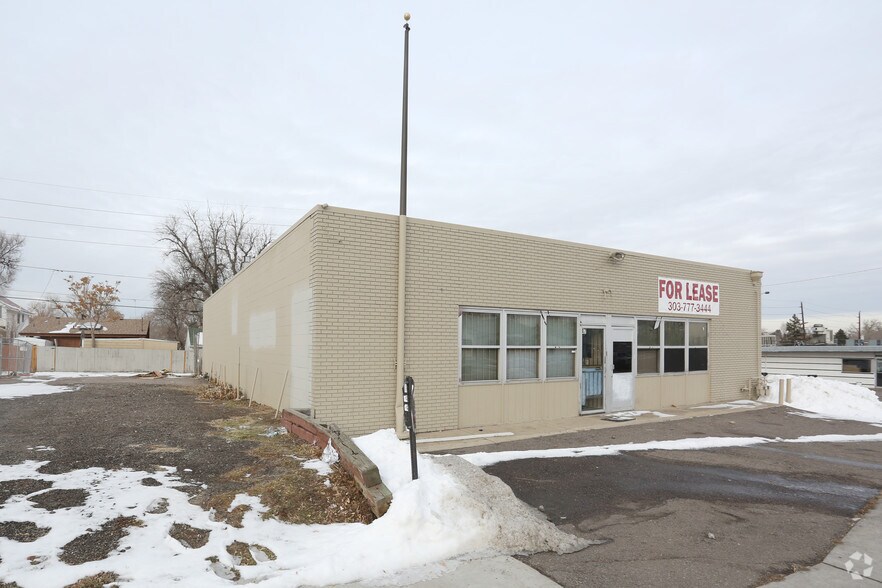 More Photos Of 47 S Federal Blvd, Denver Flex For Sale
