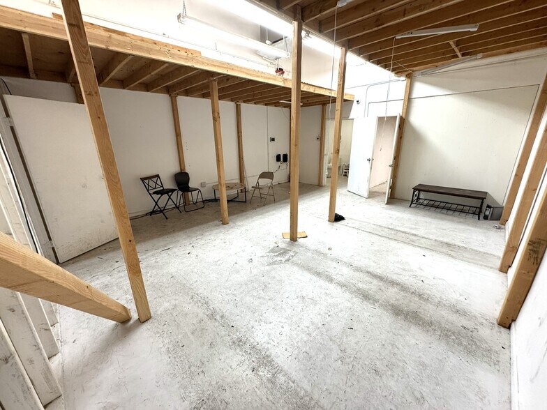 More Photos Of 1018-1020 S Los Angeles St, Los Angeles Light Manufacturing For Lease