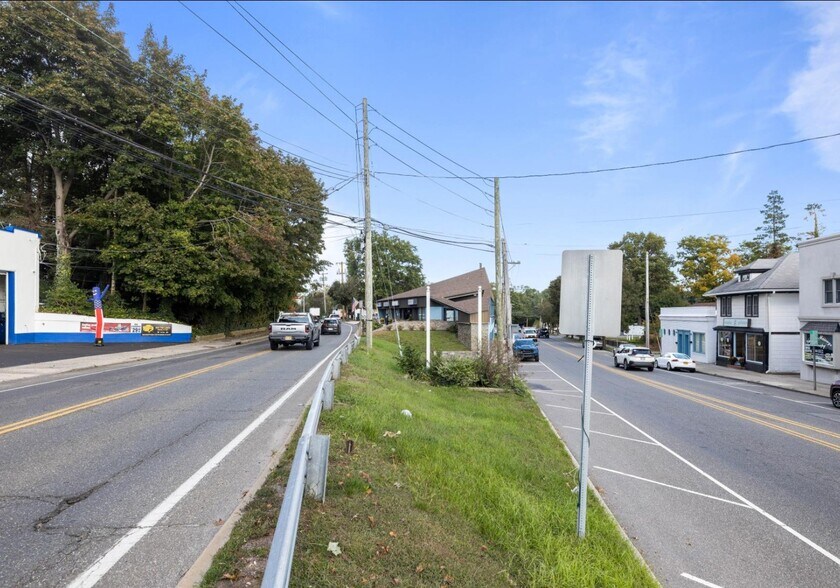 More Photos Of 120-124 Laurel Rd, East Northport Freestanding For Sale