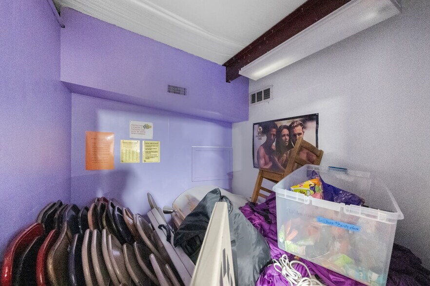 More Photos Of 115 N Willis Ave, Livingston Warehouse For Sale