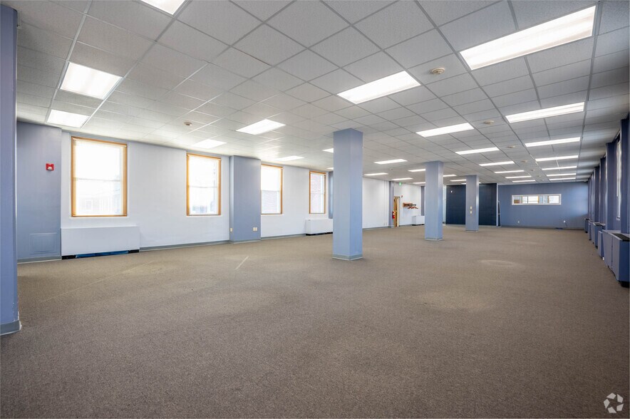 More Photos Of 8902 Otis Ave, Indianapolis Office For Lease