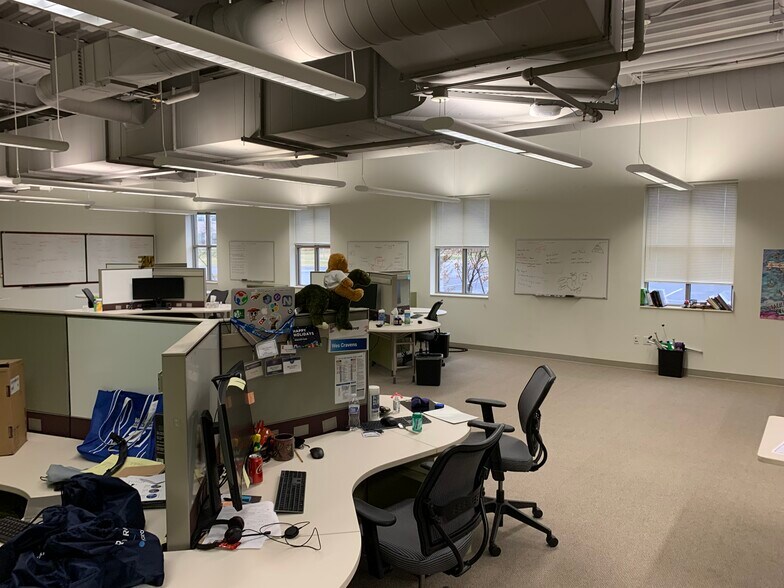 More Photos Of 2001 S First St, Champaign Office For Lease