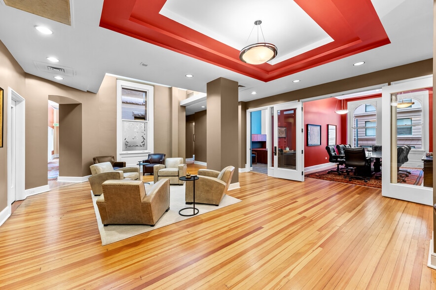 More Photos Of 730 17th St, Denver Office For Sale