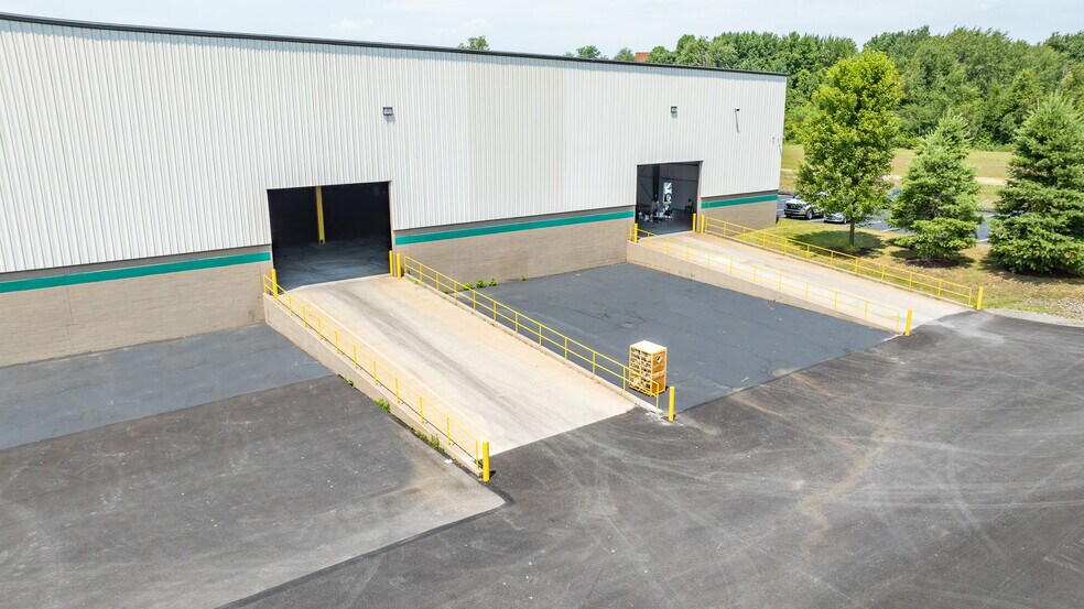 More Photos Of 300 Lasley Ave, Wilkes Barre Distribution For Lease