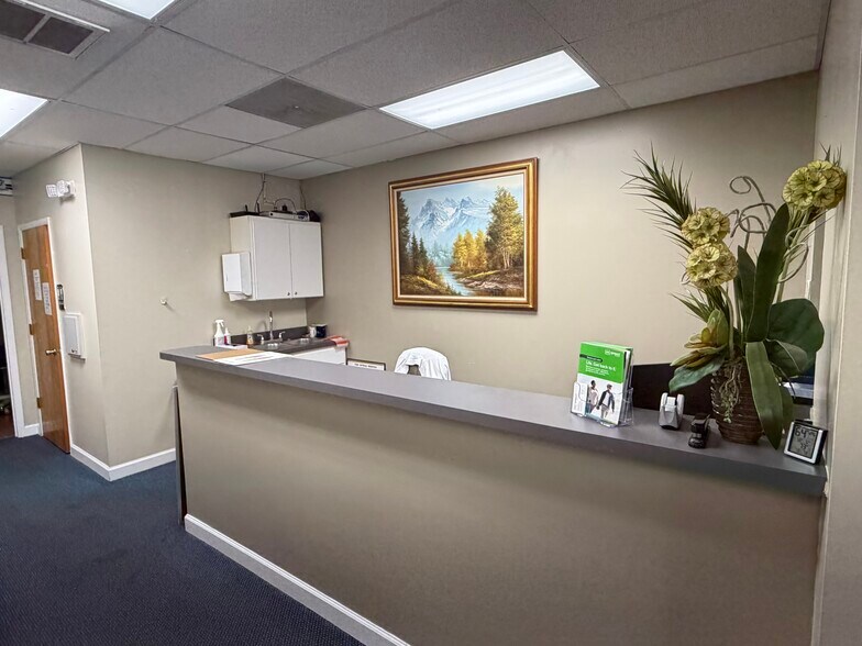More Photos Of 1831 N Belcher Rd, Clearwater Medical For Lease