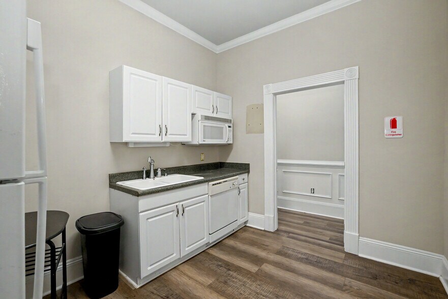 More Photos Of 195 N Jeff Davis Dr, Fayetteville Office Residential For Sale