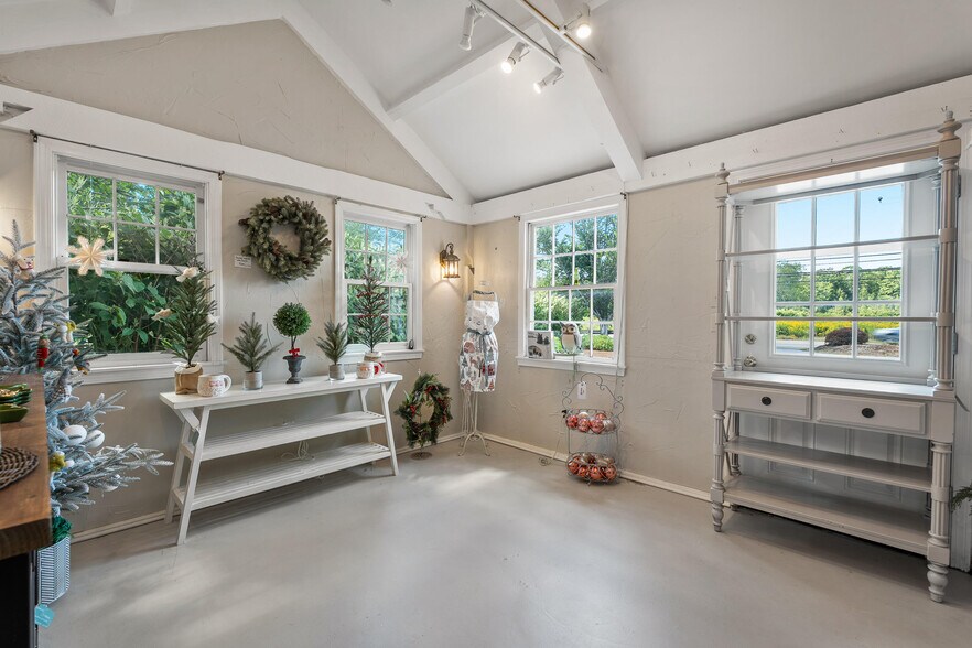 More Photos Of 2049 Post Rd, Wells General Retail For Sale