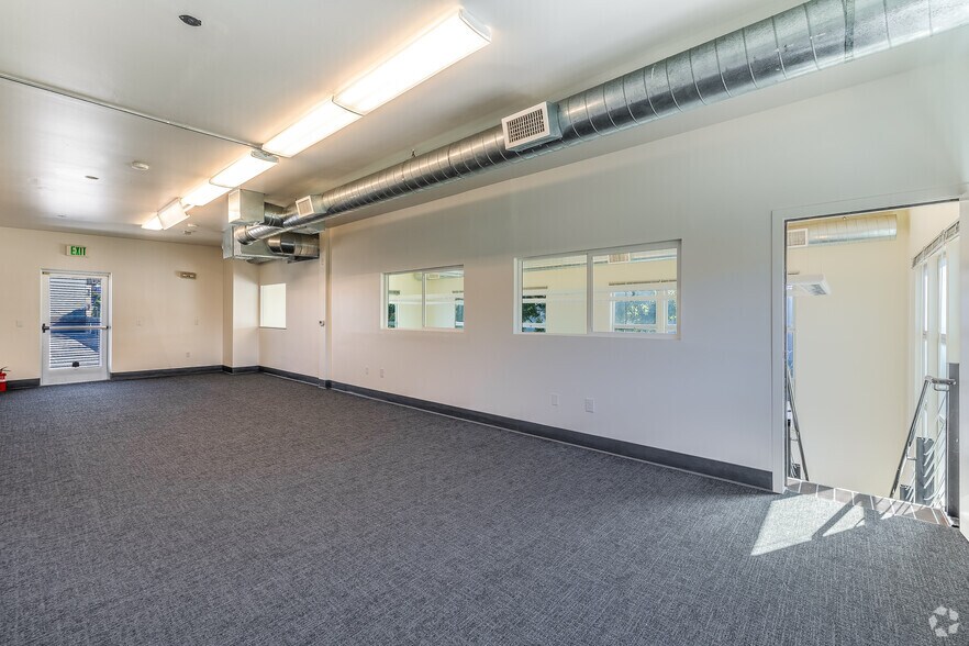 More Photos Of 1620 Innes Ave, San Francisco Land For Sale