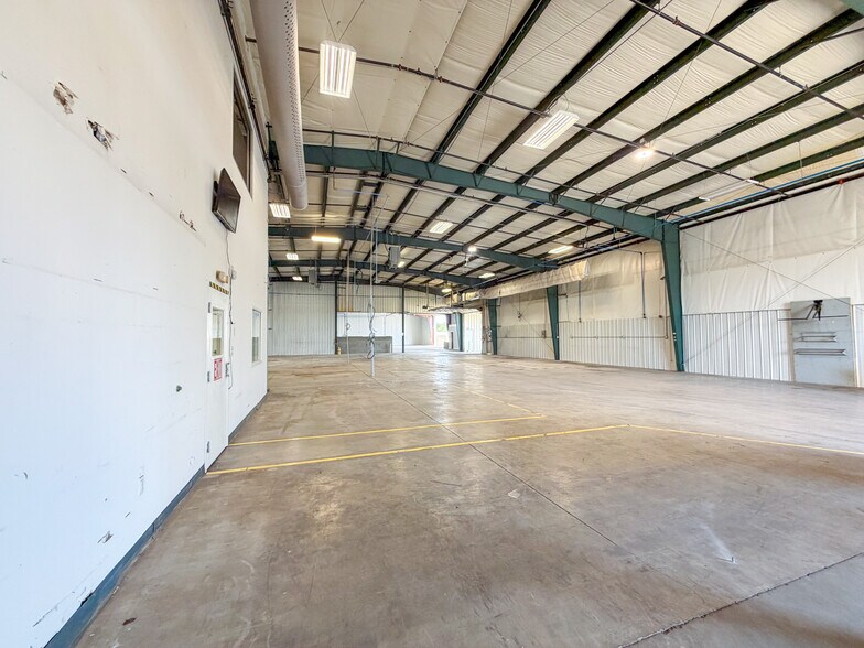 More Photos Of 1314 State Docks Rd, Decatur Unknown For Lease
