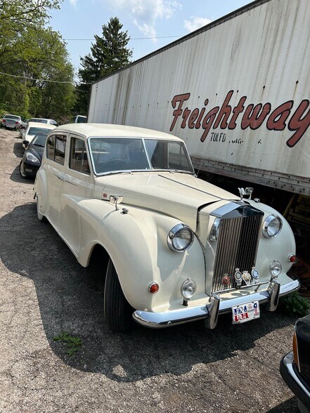 More Photos Of , Toledo General Retail For Sale