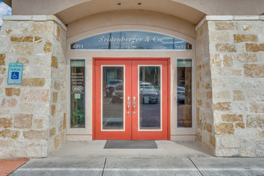 More Photos Of 4091 De Zavala Rd, San Antonio Office For Sale