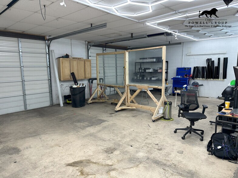 More Photos Of 3807 34th St, Lubbock Auto Repair For Sale