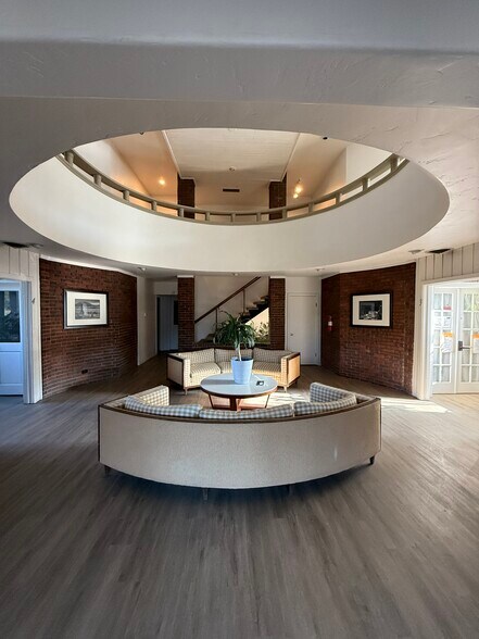 More Photos Of 410 S Lincoln Ave, Steamboat Springs Office For Lease