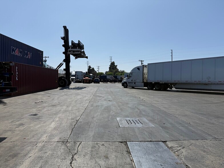 More Photos Of 1520 E Pacific Coast Hwy, Wilmington Land For Lease