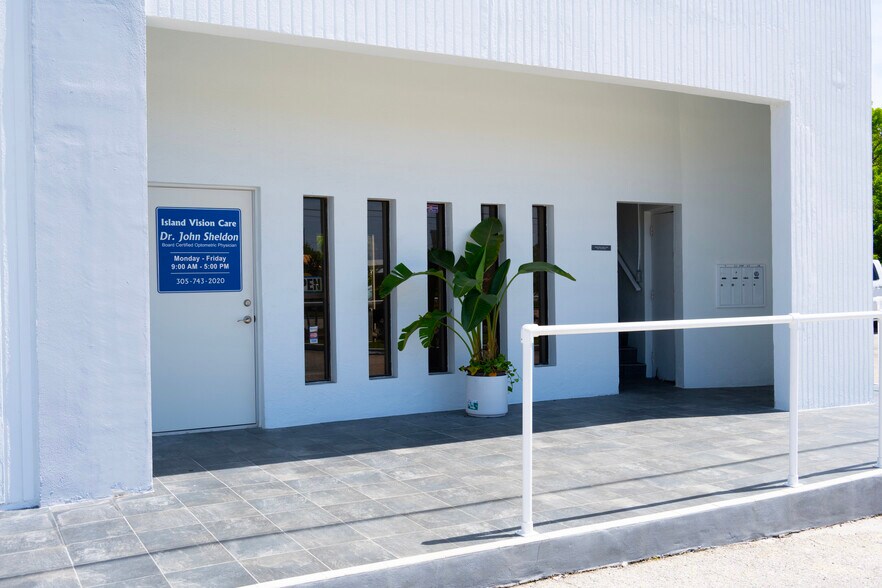 More Photos Of 6400 Overseas Hwy, Marathon Medical For Lease