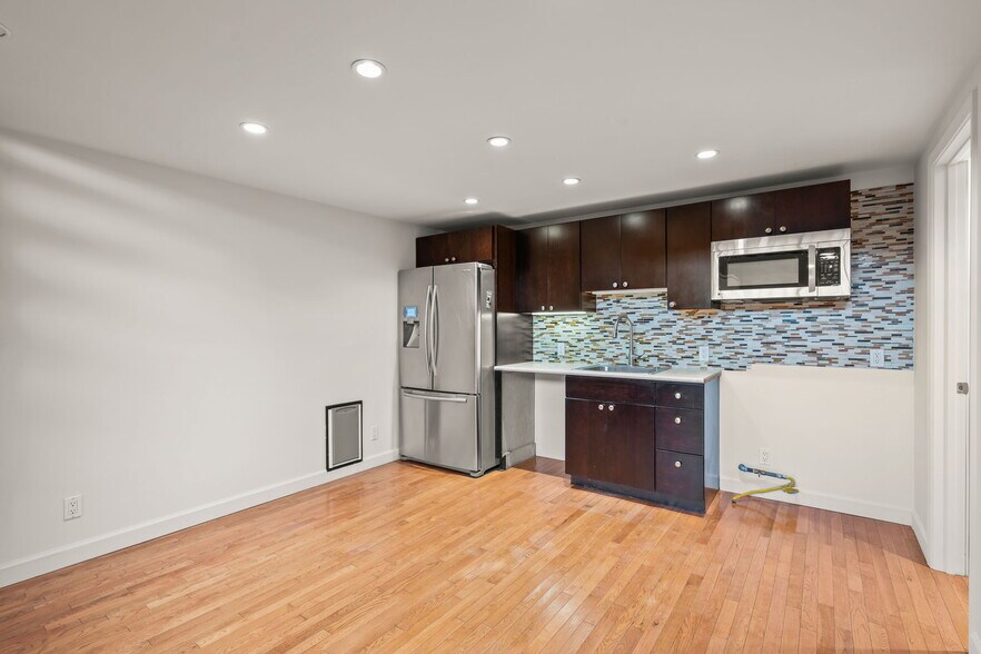 More Photos Of 865 Post St, San Francisco Storefront For Lease