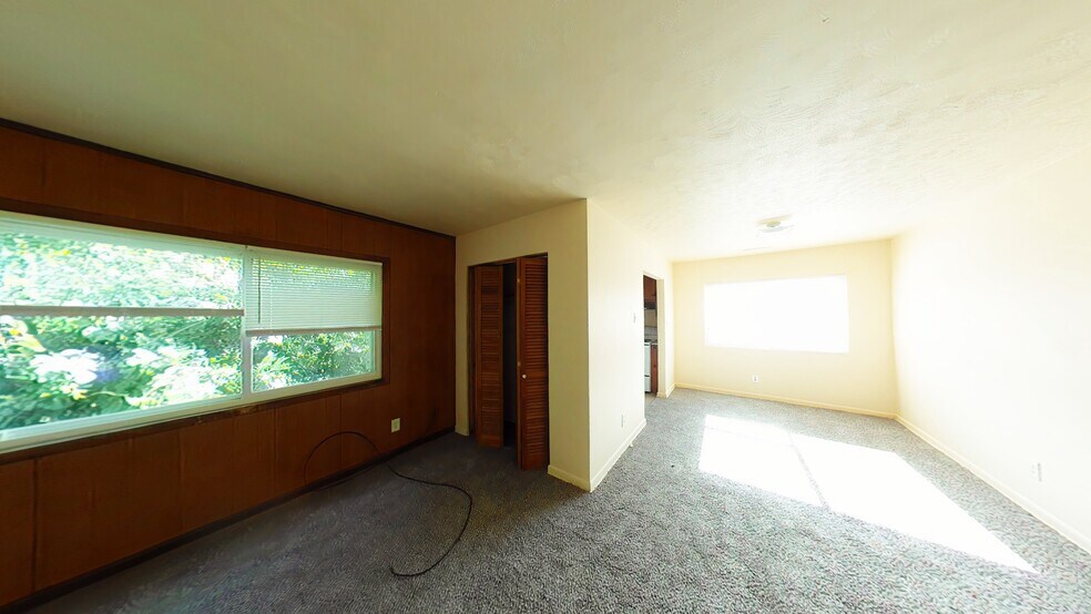 More Photos Of 600 74th St, Newport News Apartments For Sale