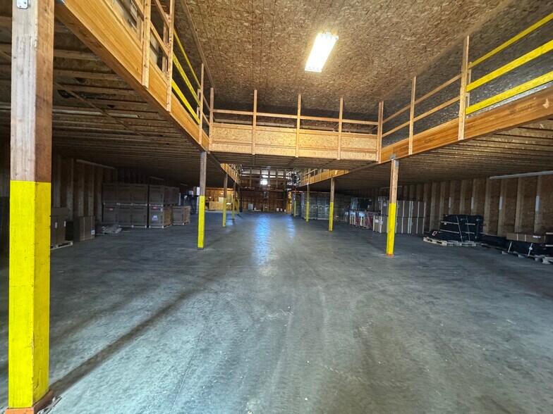 More Photos Of 22 Verti Dr, Winslow Warehouse For Sale