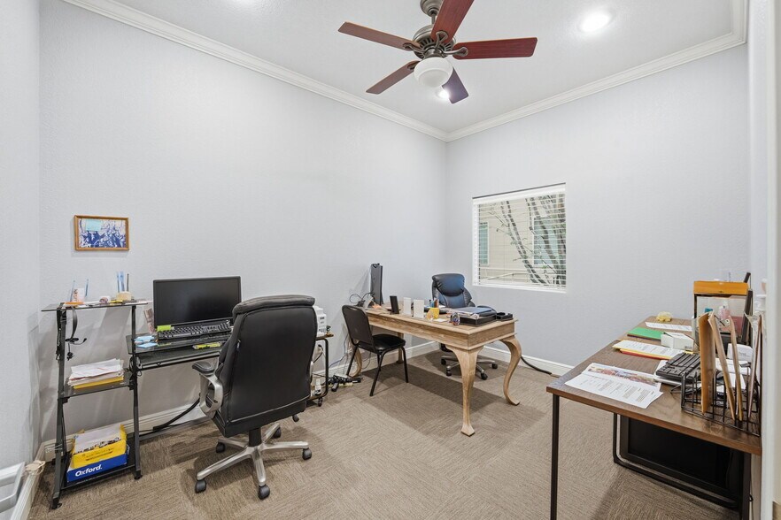 More Photos Of 15303 Huebner Rd, San Antonio Medical For Sale