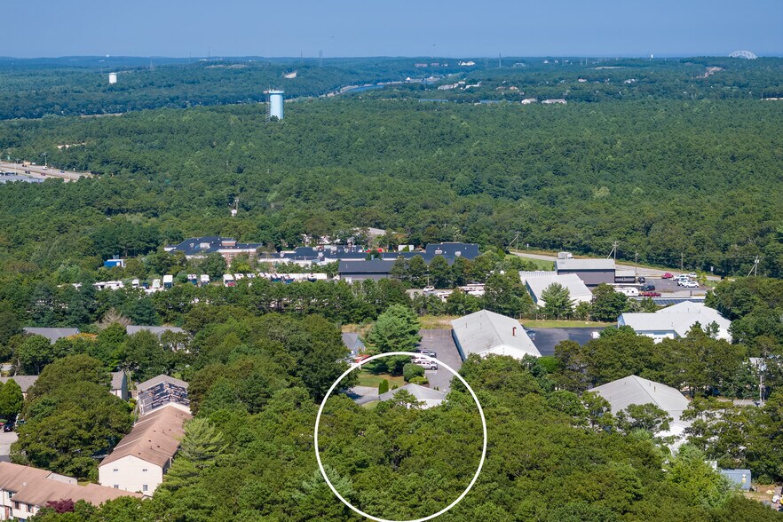 More Photos Of 7 Colonel Dr, Bourne Auto Repair For Sale