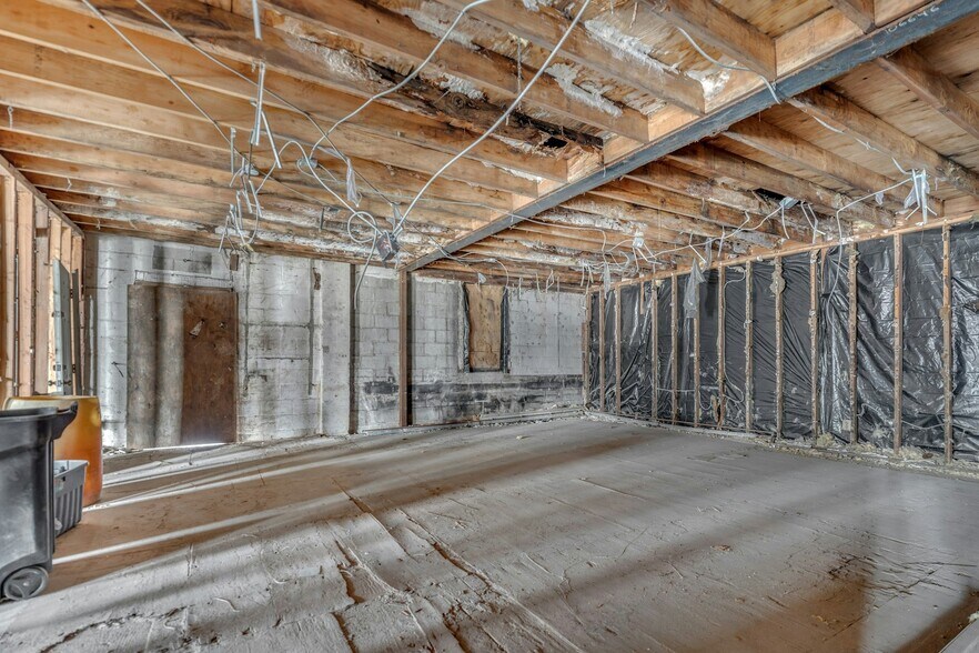 More Photos Of 10 Us Highway 46, Hackettstown Freestanding For Sale