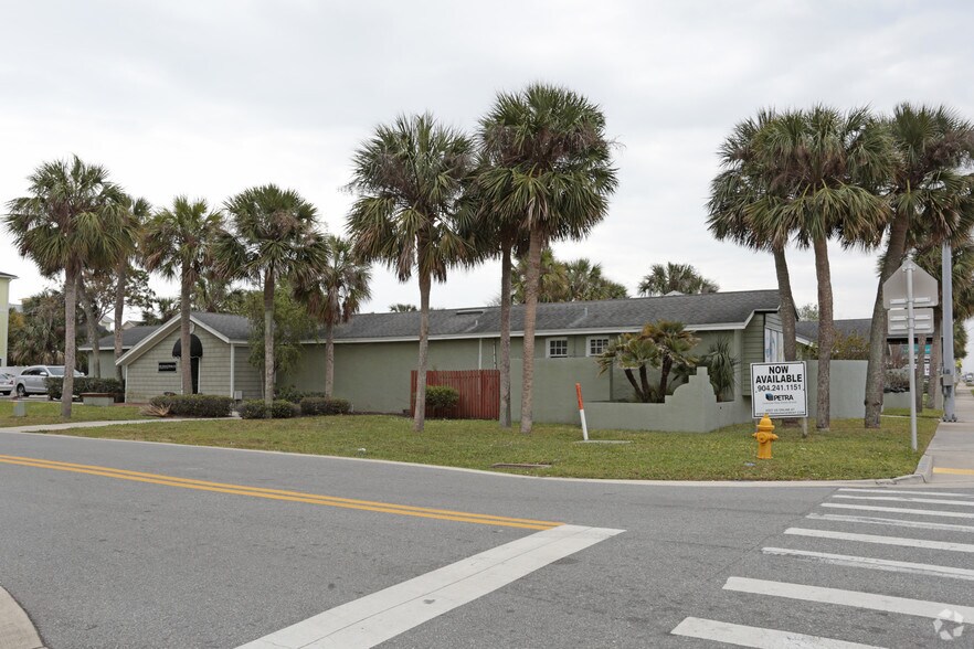 More Photos Of 1817-1835 N 3rd St, Jacksonville Beach Office For Lease