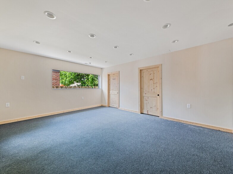 More Photos Of 101 Veterans Blvd, Bryson City Office For Lease