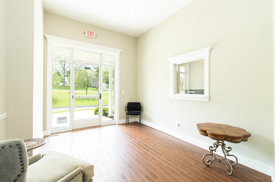 More Photos Of 698 Main St, Branford Office For Sale