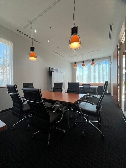 More Photos Of 7362 Futures Dr, Orlando Light Distribution For Lease