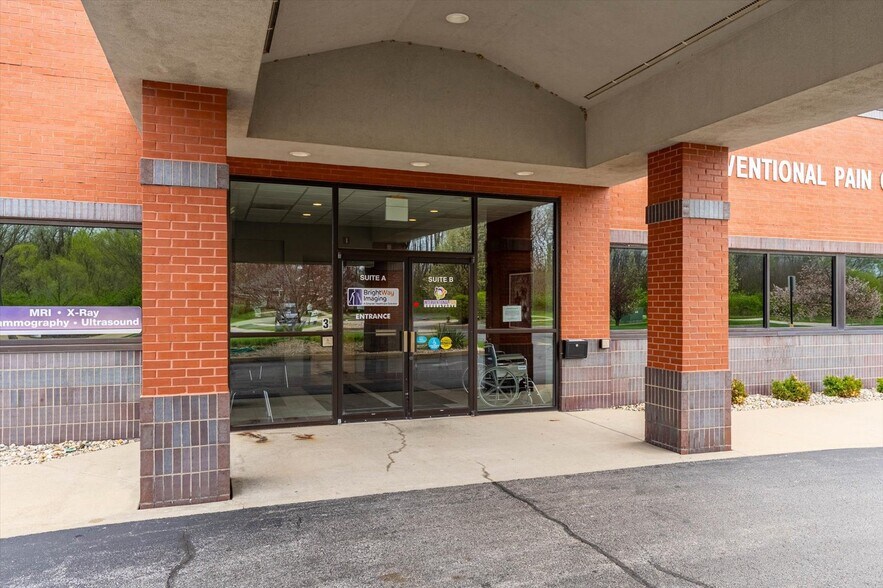 More Photos Of 3 Professional Dr, Alton Office For Lease