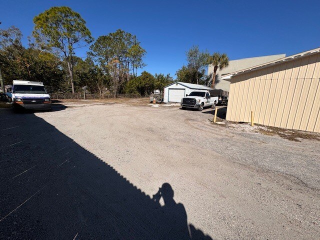 More Photos Of 2045 Gunn Hwy, Odessa Auto Repair For Lease