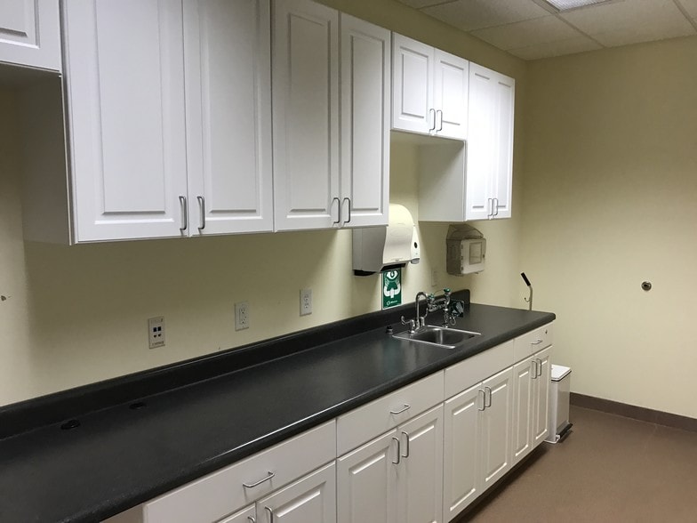 More Photos Of 8311 Bandford Way, Raleigh Office For Lease