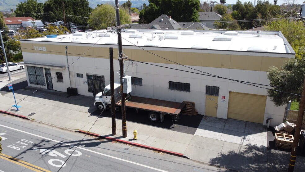 More Photos Of 1148 E San Antonio St, San Jose Warehouse For Sale