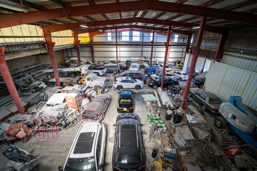 Primary Photo Of 2751 Lynwood Rd, Lynwood Industrial For Sale