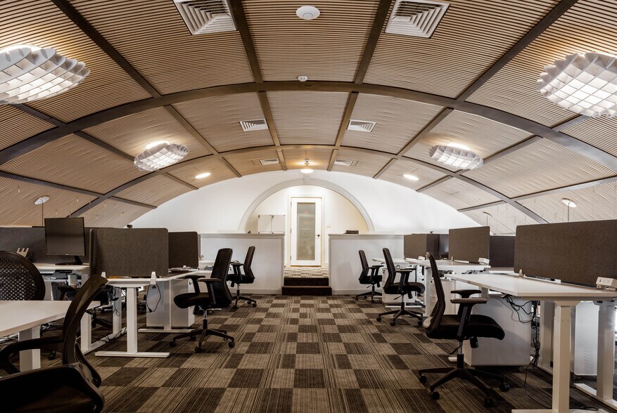 More Photos Of 453 W Main St, Huntington Coworking Space