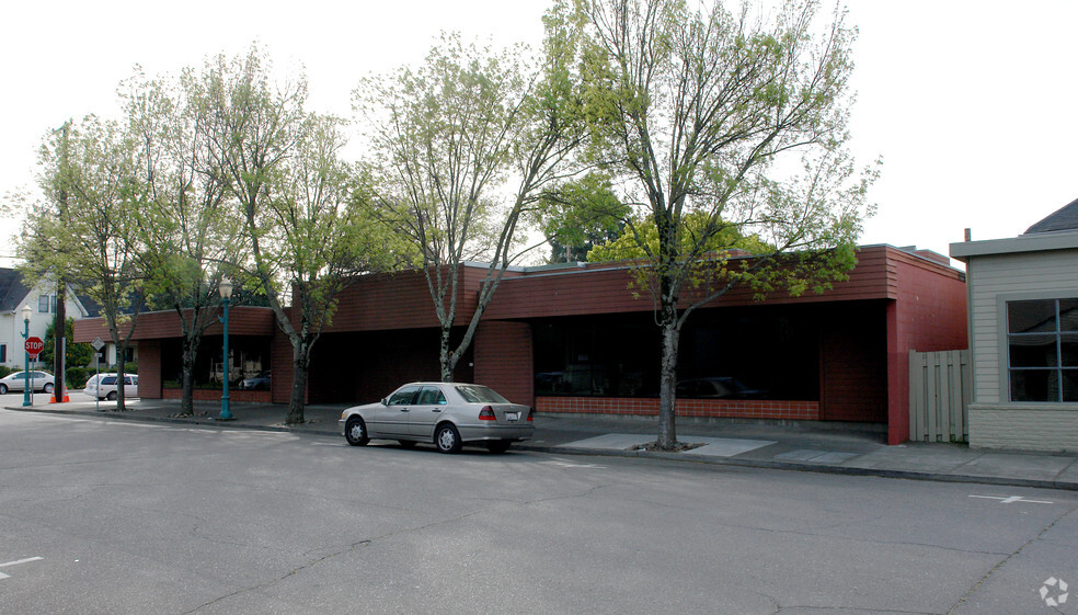 Primary Photo Of 150 North St, Healdsburg Office Residential For Lease