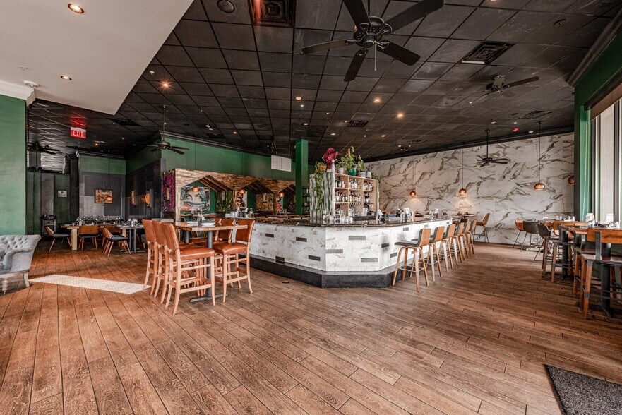 More Photos Of 4757 The Grove Dr, Windermere Storefront Retail Office For Sale