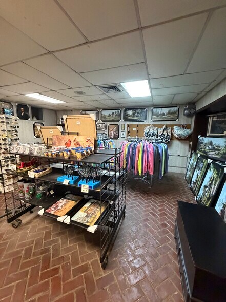 More Photos Of 2857-2867 Lincoln Hwy, Ronks Storefront Retail Residential For Sale
