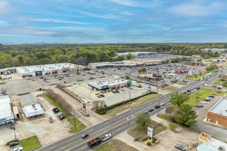 More Photos Of 1725 Highway 45 N, Columbus Storefront For Sale
