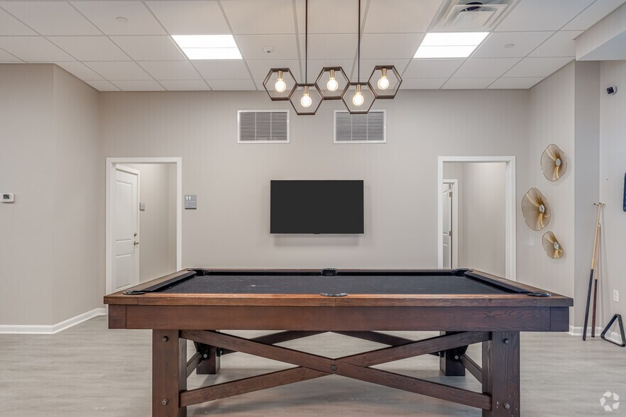 More Photos Of 21 East St, North Attleboro Apartments For Lease