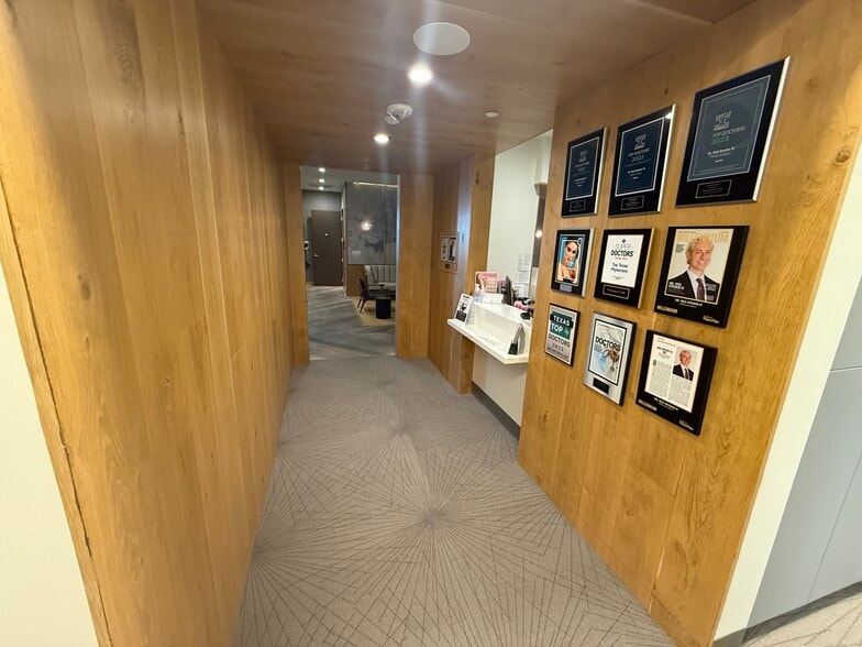 More Photos Of 505 Louis Henna Blvd, Round Rock Medical For Lease