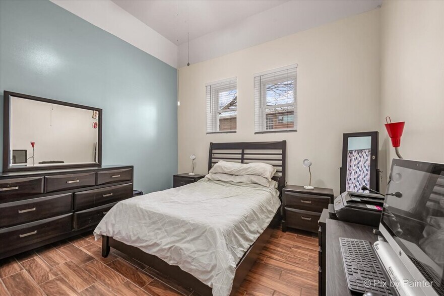 More Photos Of 5801 W 16th St, Cicero Multifamily For Sale